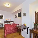 Aparthotel Smaro Firostefani