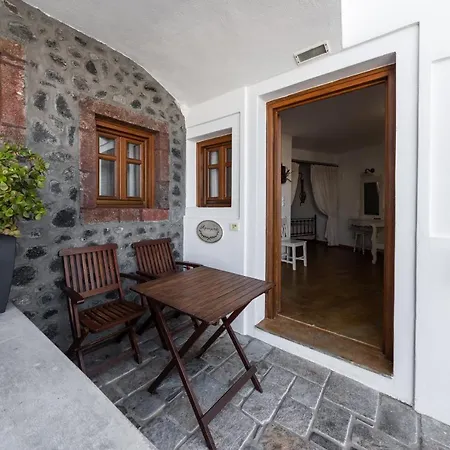 Aparthotel Smaro Firostefani