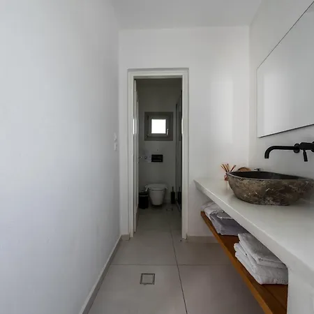 Smaro Firostefani
