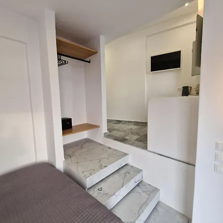 Smaro Appart hôtel 3*