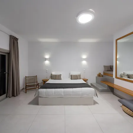 Ξενοδοχείο με διαμερίσματα Smaro