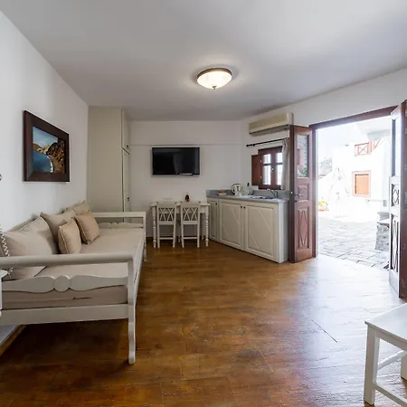 Smaro Lejlighedshotel 3*