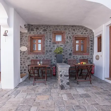 Smaro Apartmanhotel Firosztefáni