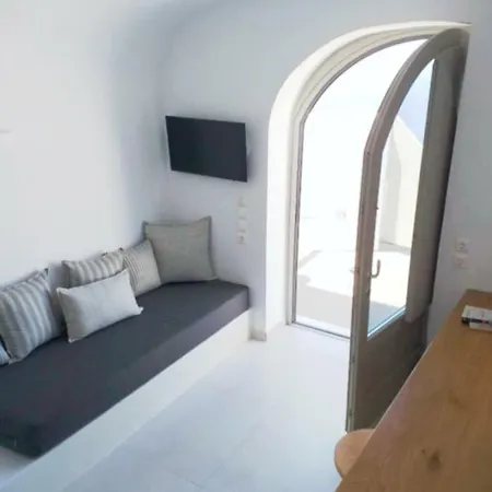 Ξενοδοχείο με διαμερίσματα Smaro