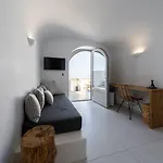 Smaro Aparthotel