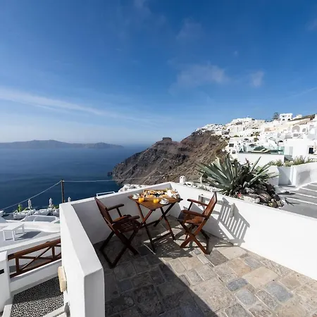 Smaro מלון דירות פירוסטפני