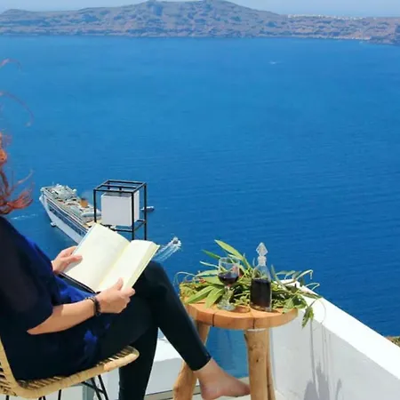 Smaro מלון דירות פירוסטפני