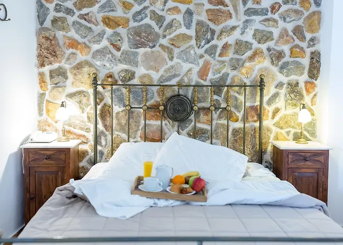 Smaro Aparthotel Firostefani